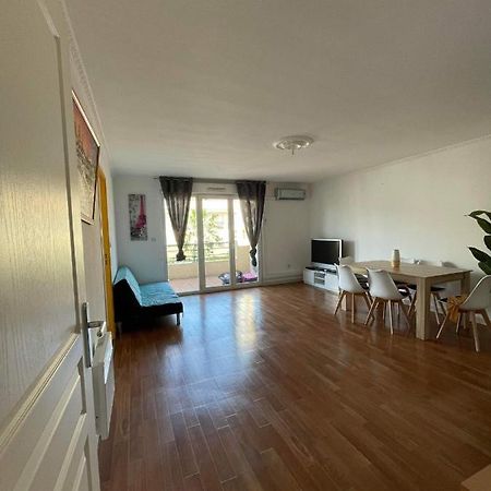 Chhun Apartment Драгинян Екстериор снимка